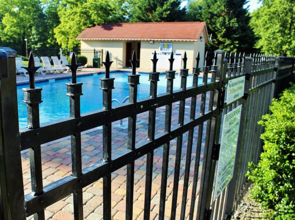 Pool Fence Painting Service